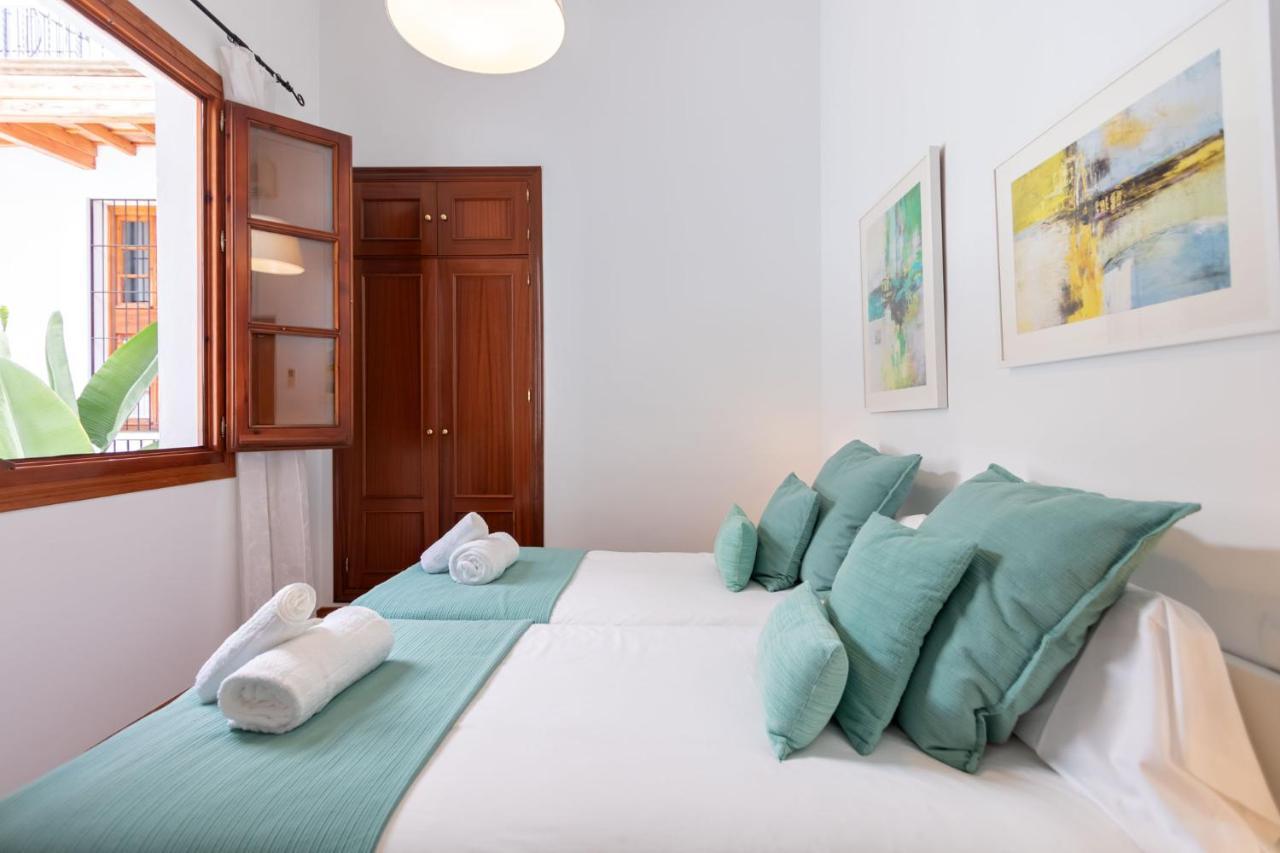 Abades Giralda Deluxe By Valcambre Apartment
