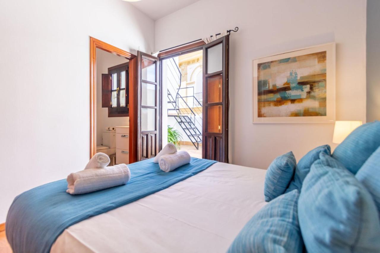 Apartment Abades Giralda Deluxe By Valcambre